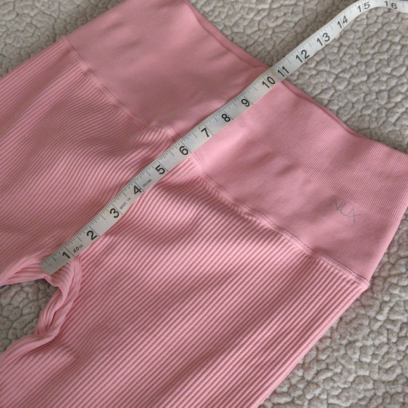 Nux Size Medium Pink Ribbed Ruffle Hem Leggings - Picture 9 of 11
